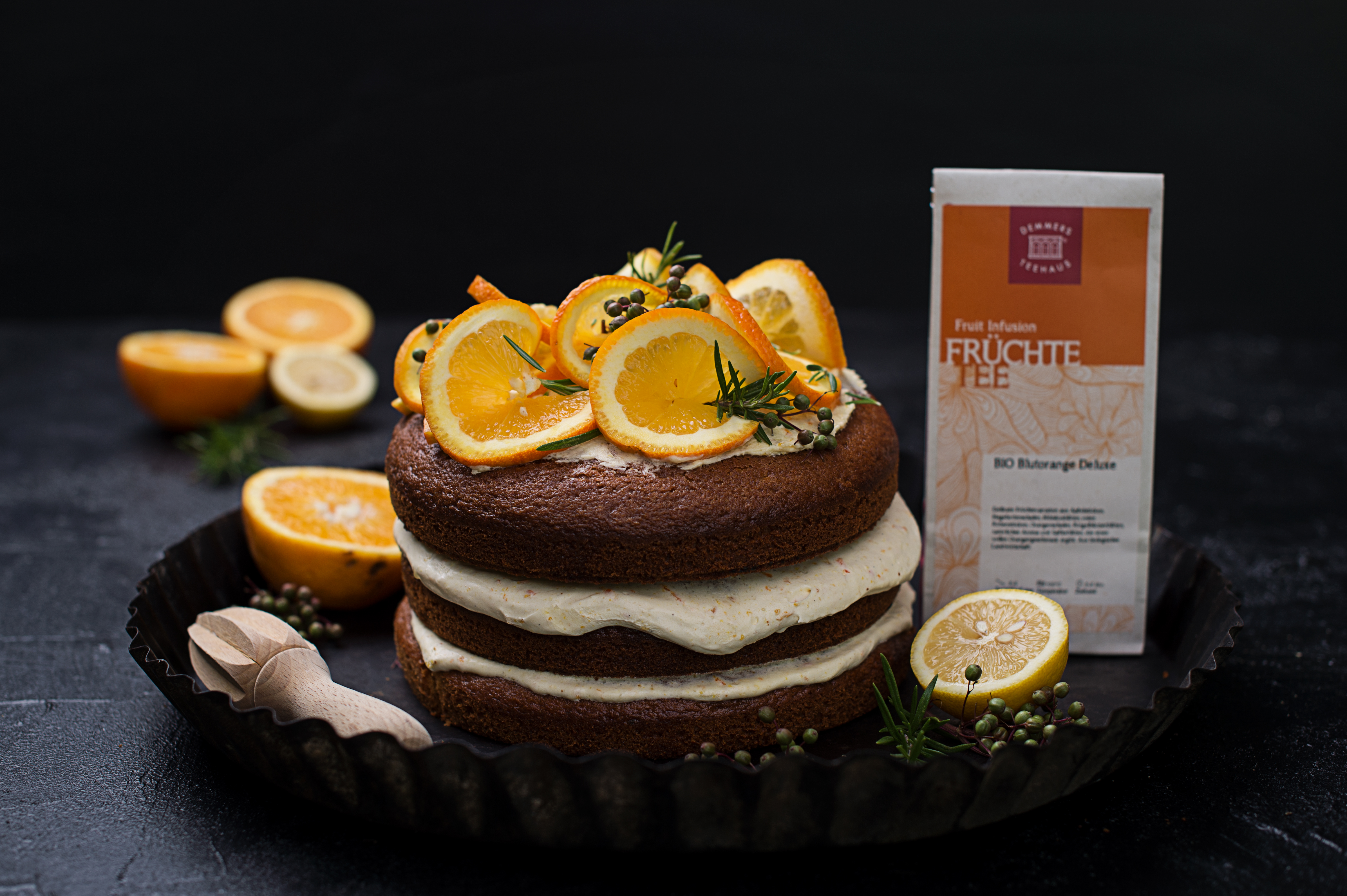 III.2.6.34. Orangentorte mit Orangen-Tee-Sirup Orangentorte mit Orangen-Tee-Sirup