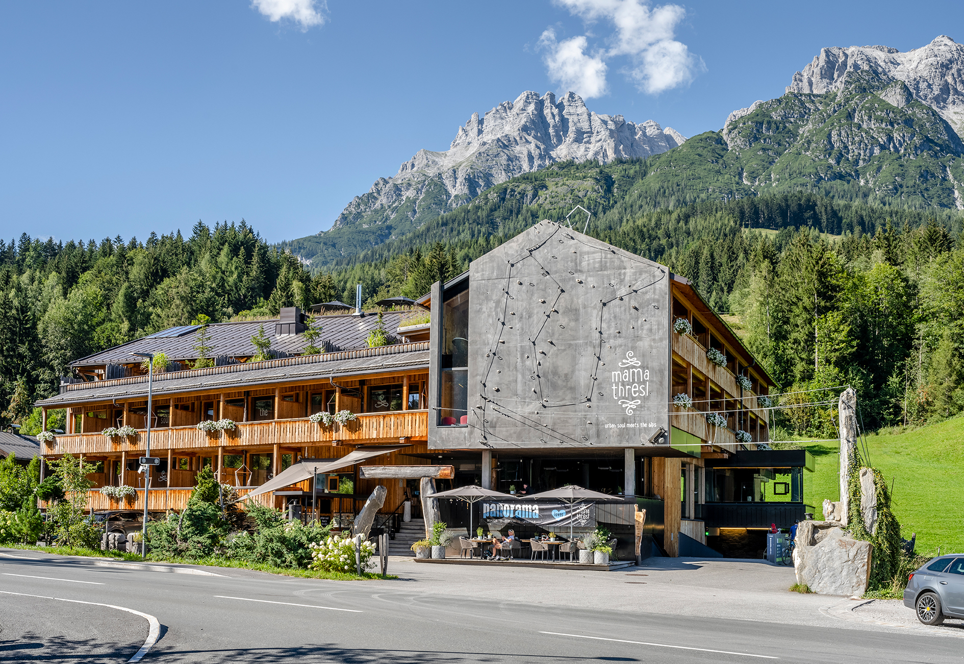 mama-thresl-leogang-hotel-lifestyle-berge-oesterreich-bike-ski-design 8